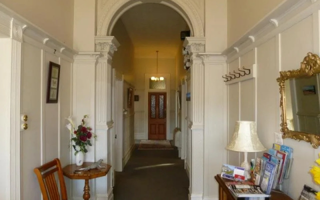 Hazel House Boutique Bed & Breakfast