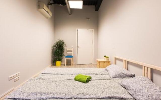 Отель Fabrika Hostel - Vozduh Group Литва, Вильнюс - - забронировать отель Fabrika Hostel - Vozduh Group, цены и фото номеров вид на фасад