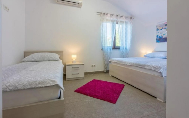 Apartment Anton RI 3 1 pax