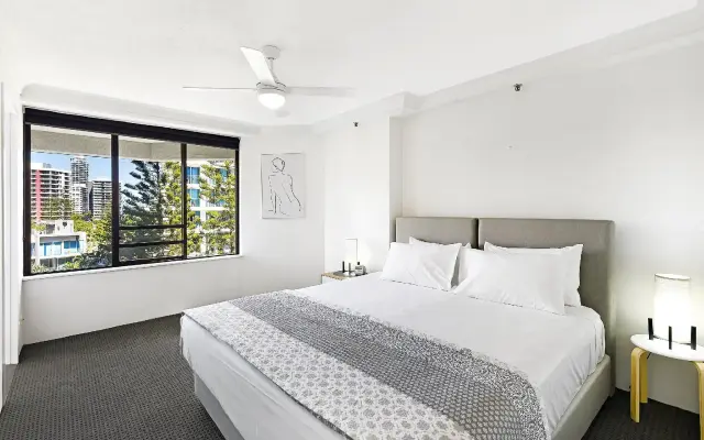 Surfers Century Oceanside Apartments