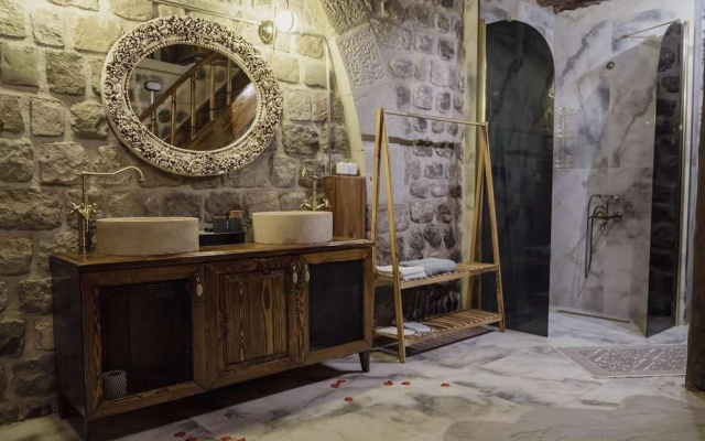 Kerem Ile Asli Hotel