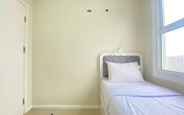 Spacious 2Br Apartment At Parahyangan Residence
