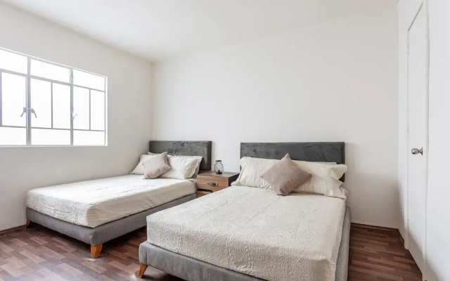Luxury 3BR Roma Norte - Wifi- Laundry- Sleeps 10