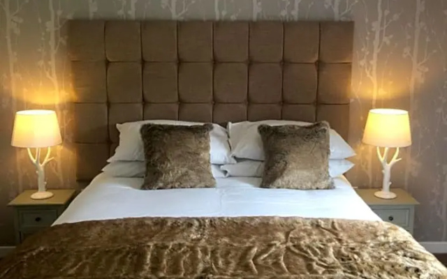 Pitlessie Inn and Pantry