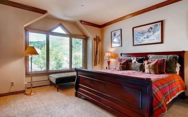 Beaver Creek Highlands Slopeside 3 Bedroom Residence