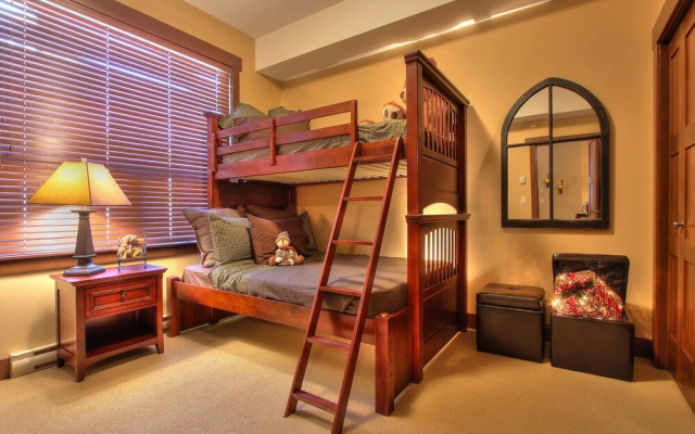 Stonegate Resort
