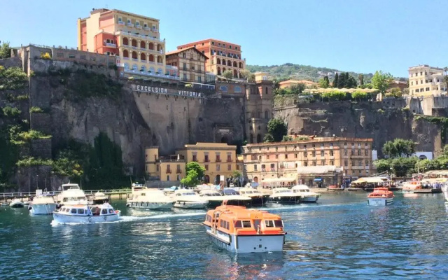 Giulia BB Sorrento