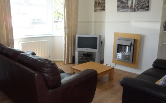 3 Bed Broomfield Road Newport Shropshire