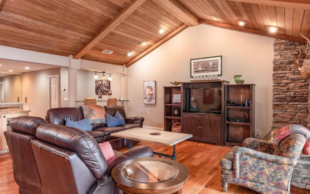 Lakeside Condo in Kings Beach by RedAwning