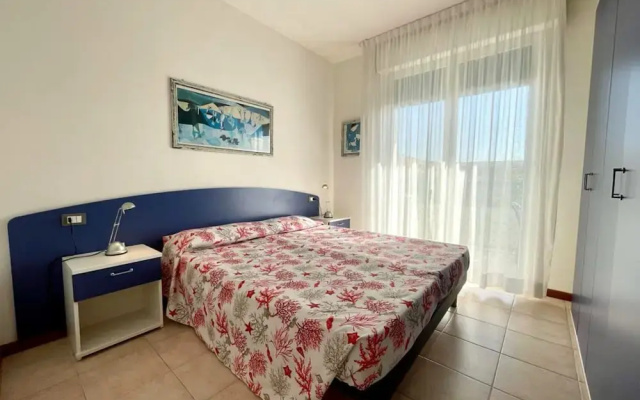 Bright Flat in a Residence With Common Pools