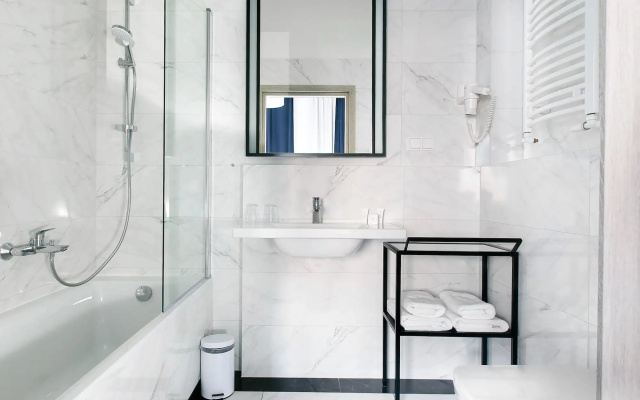Amber Design Residence