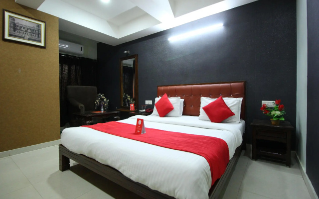 OYO 893 Hotel Seven