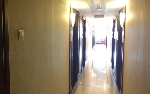 Lee Garden Inn