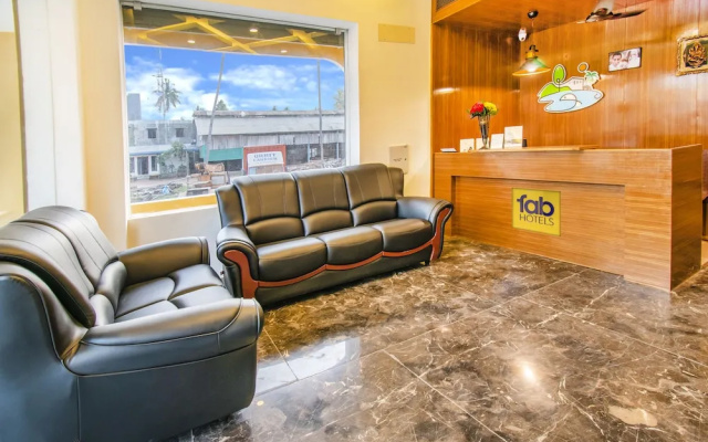 Fabhotel Radha Residency