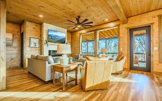 NEW 12br Lux Lodge Private Pool-mtn Views