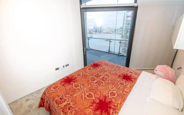 River Side View Luxury Penthouse Apartment
