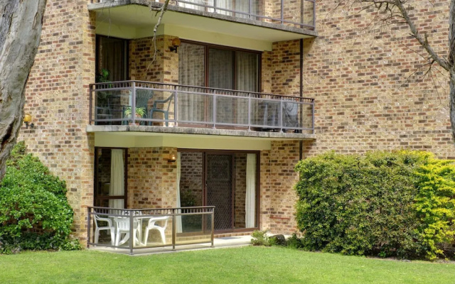 Tristani, Bay Parkland,  Unit 60/2 Gowrie Avenue