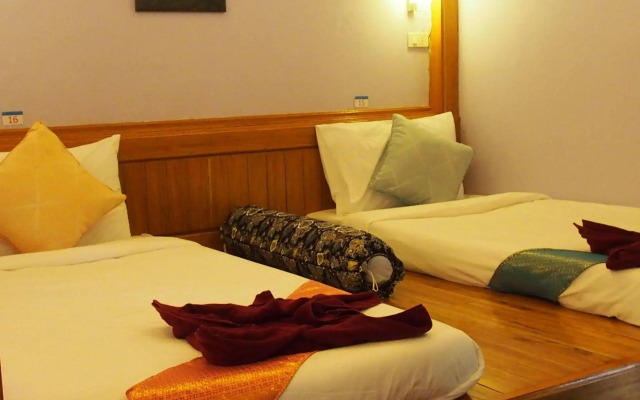 Fundee House Hostel