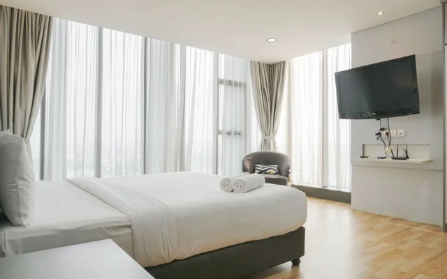 Scenic and Spacious 1BR Apartment L'Avenue Pancoran