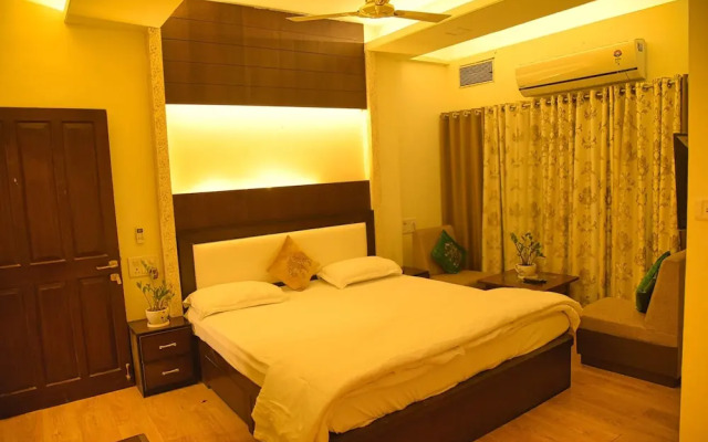 Royal Palms Luxury Rental Apartments