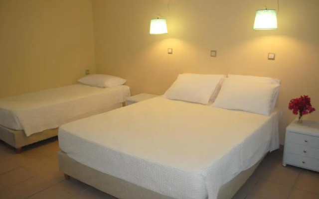 Apollonia Hotel