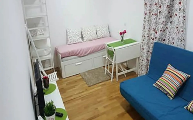 MC YOLO Apartamento Museo Reina Sofia