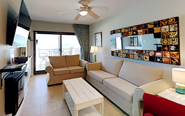 Sundunes Condominium