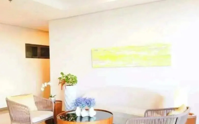 1br condo at mactan near the baech