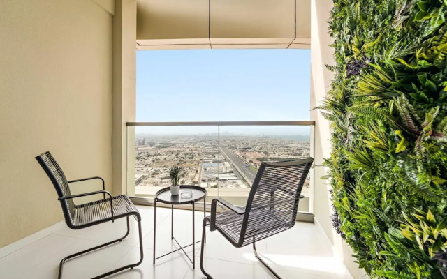Silkhaus Stylish 2bdr in Aykon Tower
