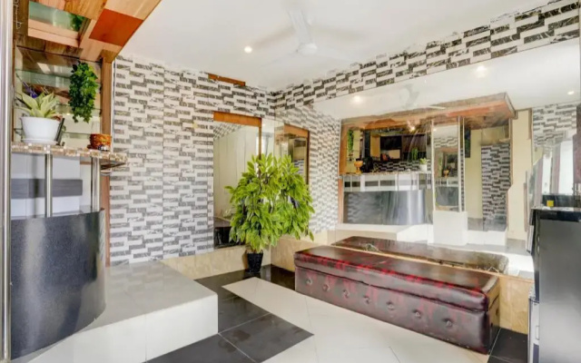 OYO 90131 Liberty Guest House