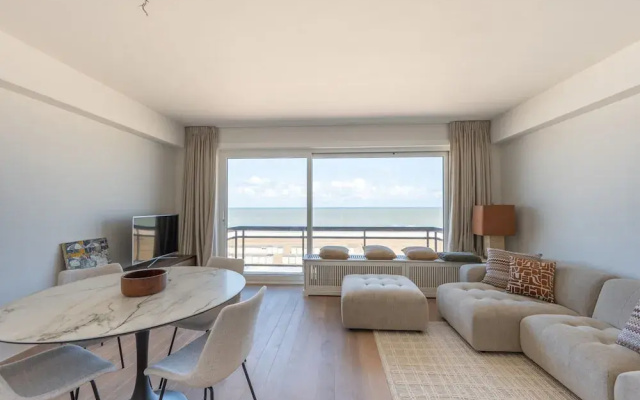 Stylish Zeedijk Sea Escape
