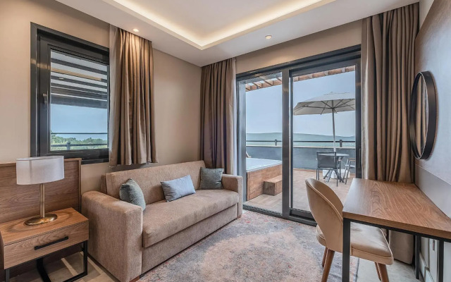 Montenegro Lodge