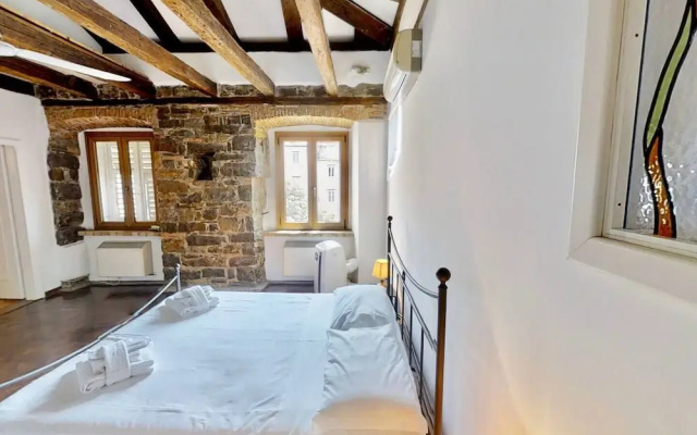 TriesteVillas Brand new attic - Old Town