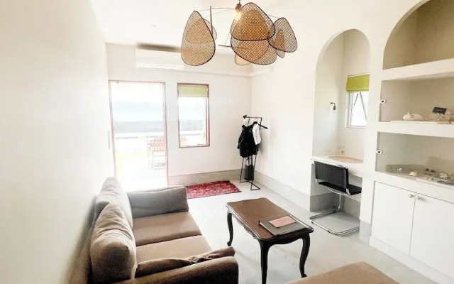 Holly Camp Casa
