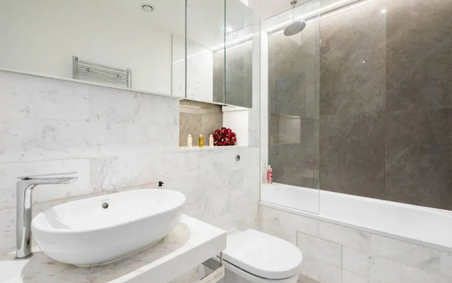 Luxury Private Flat With Thames River View