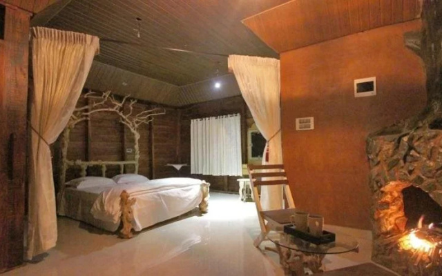 Pugmarks Jungle Resort