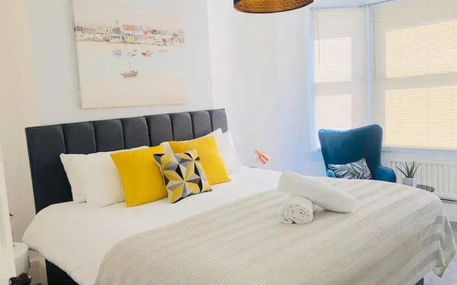 Centre of Birmingham, 2 Bedroom - Perfect for Families, Group, or Business by Sojo Stay