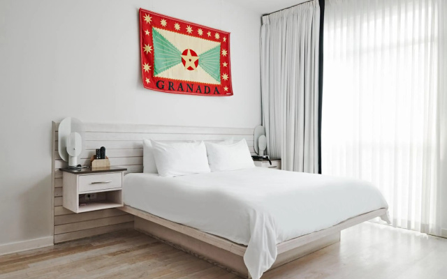 Bungalow Hotel