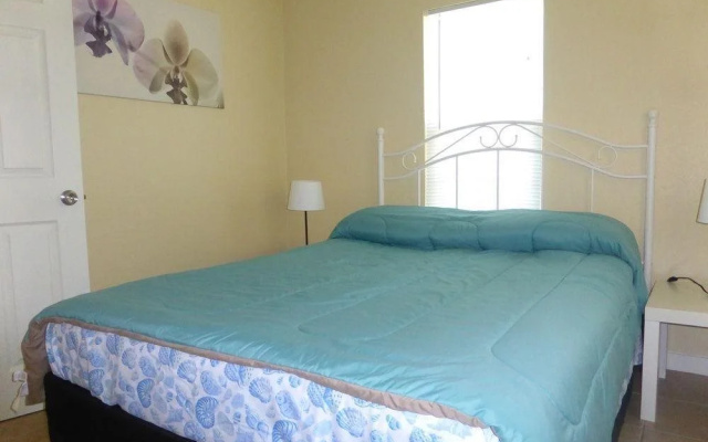 Englewood Bay Motel