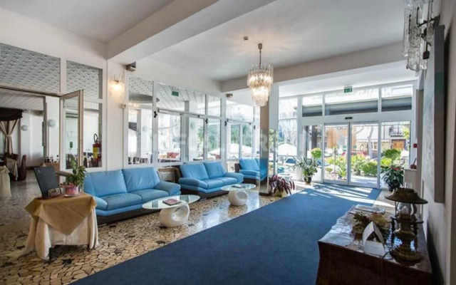 New Hotel Jolie