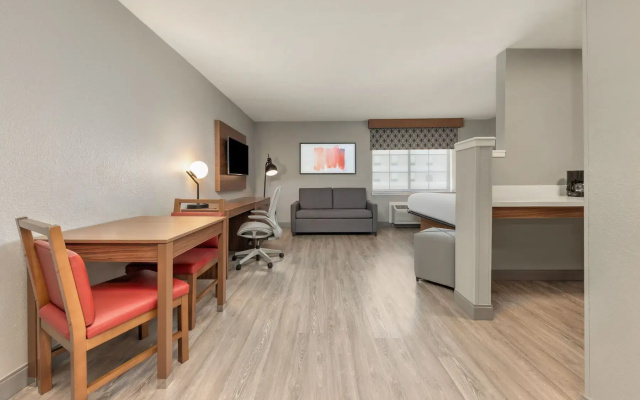 Hawthorn Extended Stay by Wyndham Bedford / Dallas