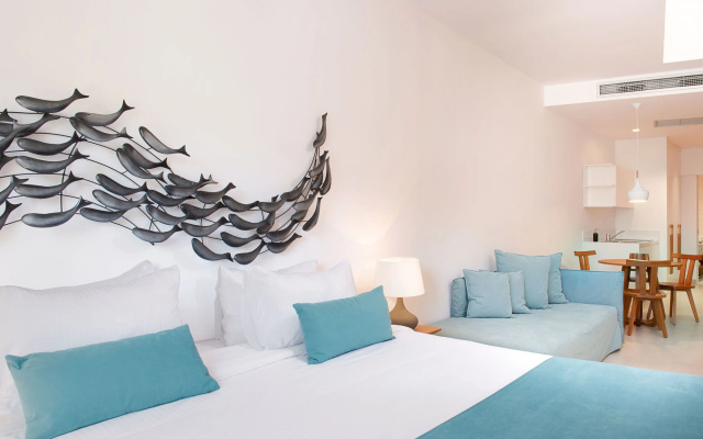 Avra Apartments Venetian Harbour