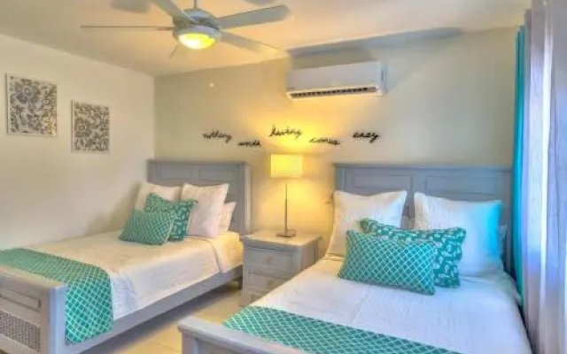 Beautiful Beachfront 2-Bdr Apt D301