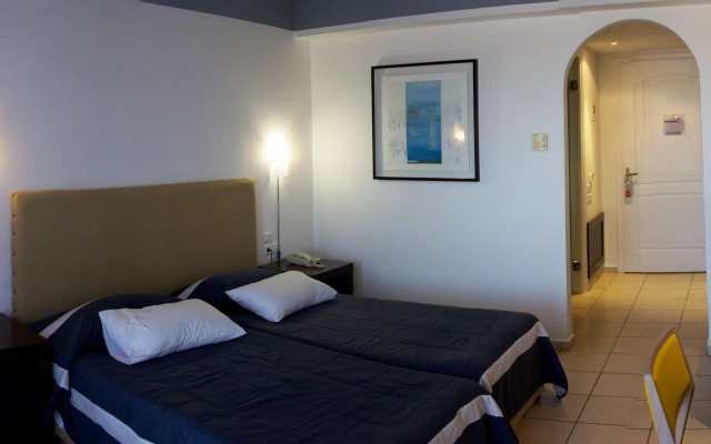 Apostolata Island Resort & Spa