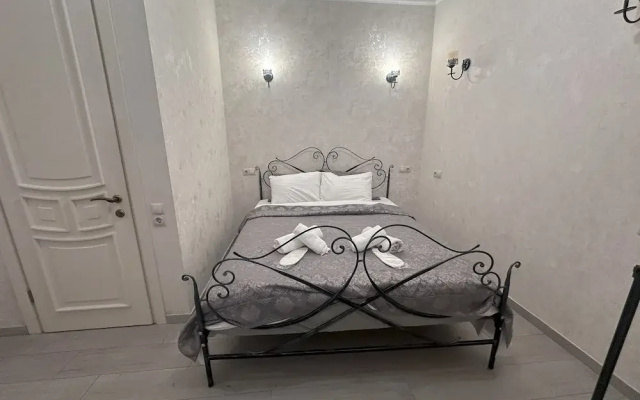 Silver 44 Hotel