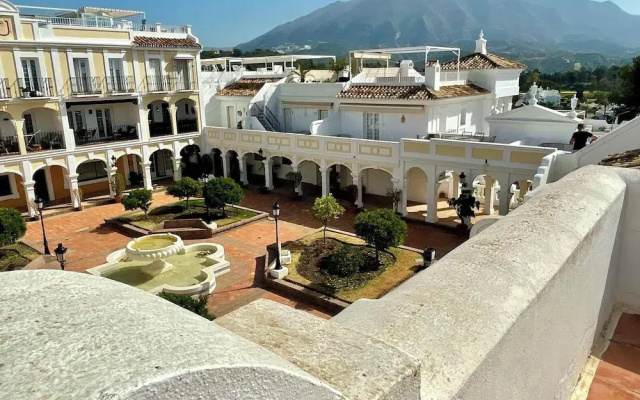 Marbella - House - Sleeps 4 - Pool - Sea View