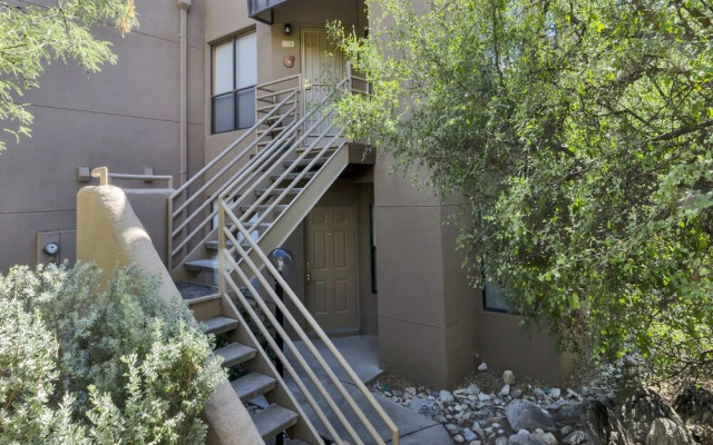 Luxury Condo with Views in Canyon View