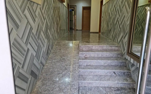 Appartement neuf avec piscine à 300m de la plage!