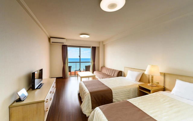 Hotel Breezebay Marina