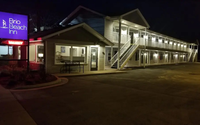 Brio Beach Inn
